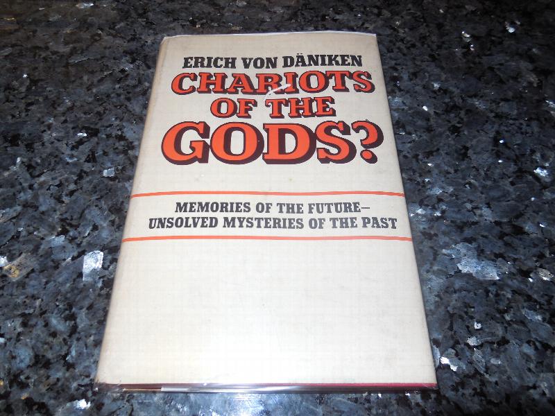 Image for Chariots of the Gods? Unsolved Mysteries of the Past