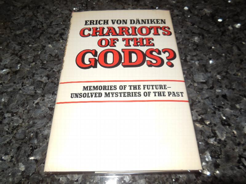 Image for Chariots of the Gods?  Unsolved Mysteries of the Past