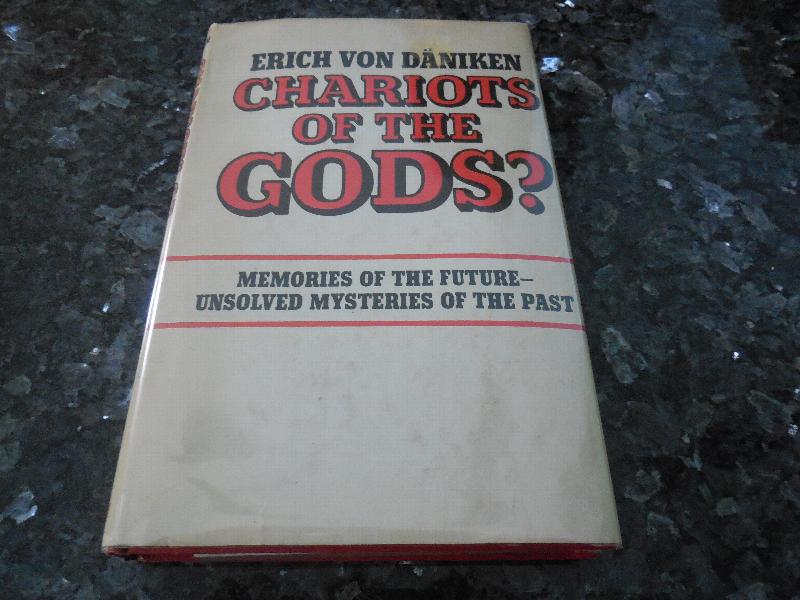 Image for Chariots of the Gods? Unsolved Mysteries of the Past