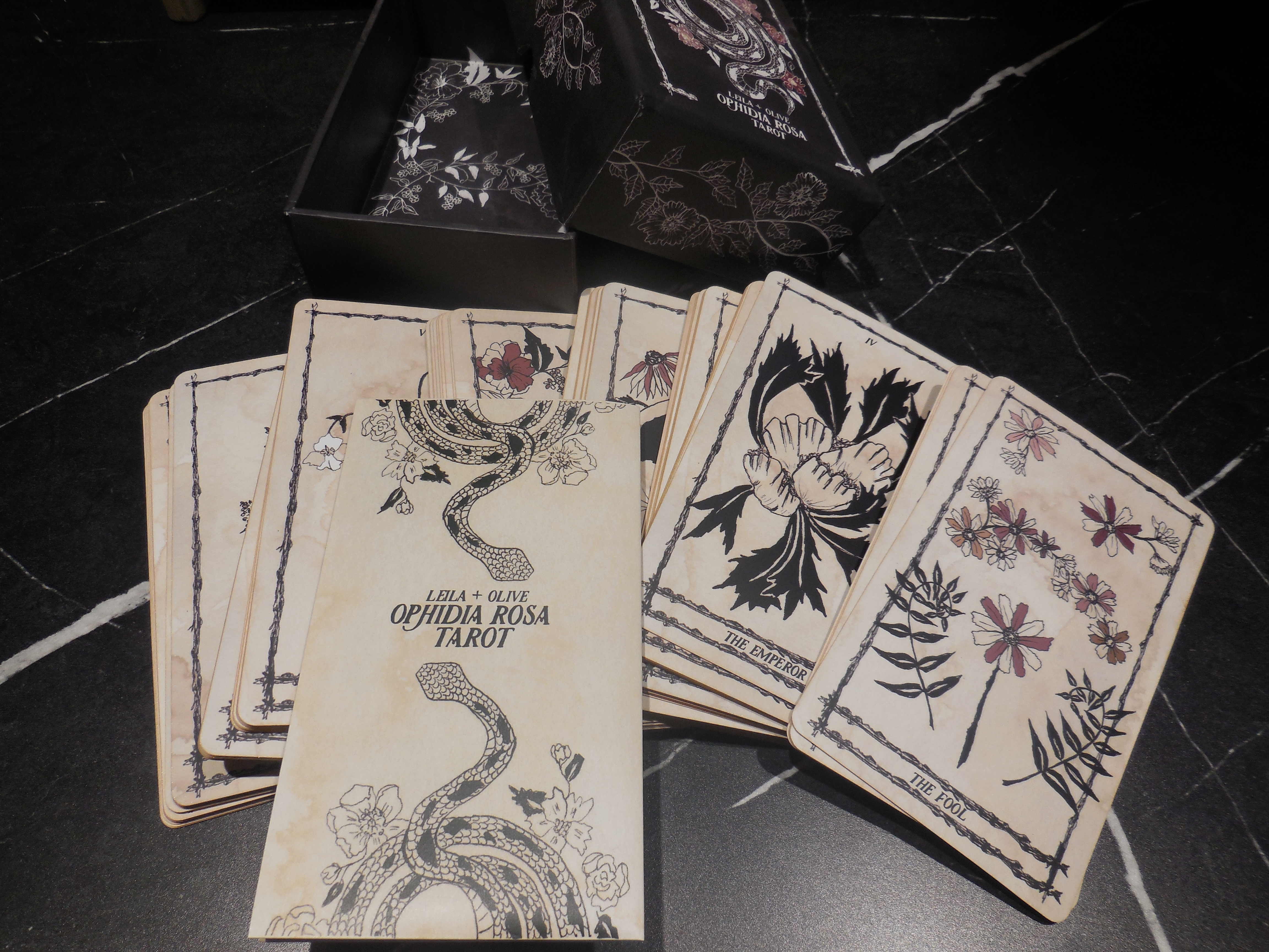 Ophidia Rosa Tarot