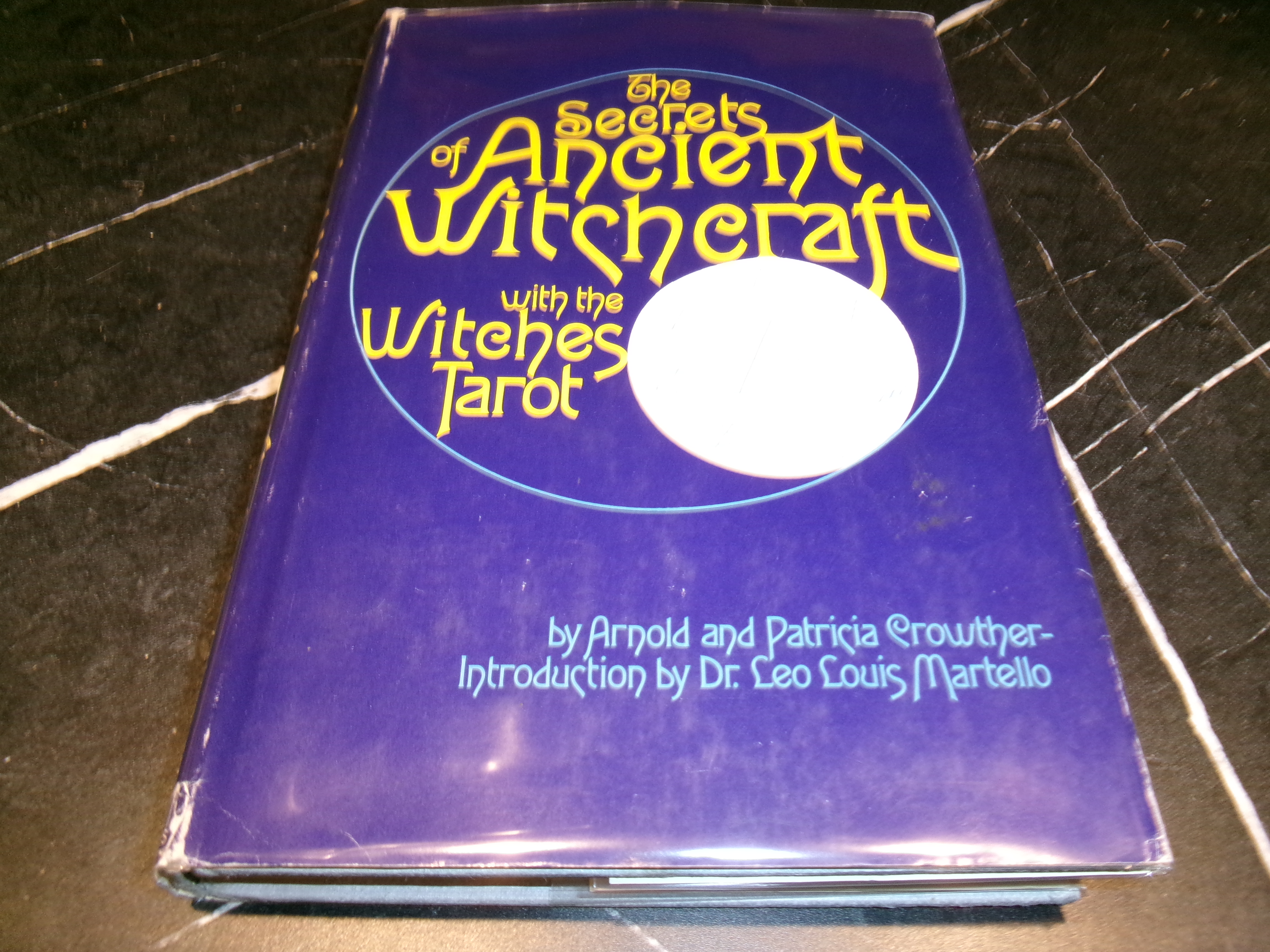 The Secrets of Ancient Witchcraft - With the Witches Tarot