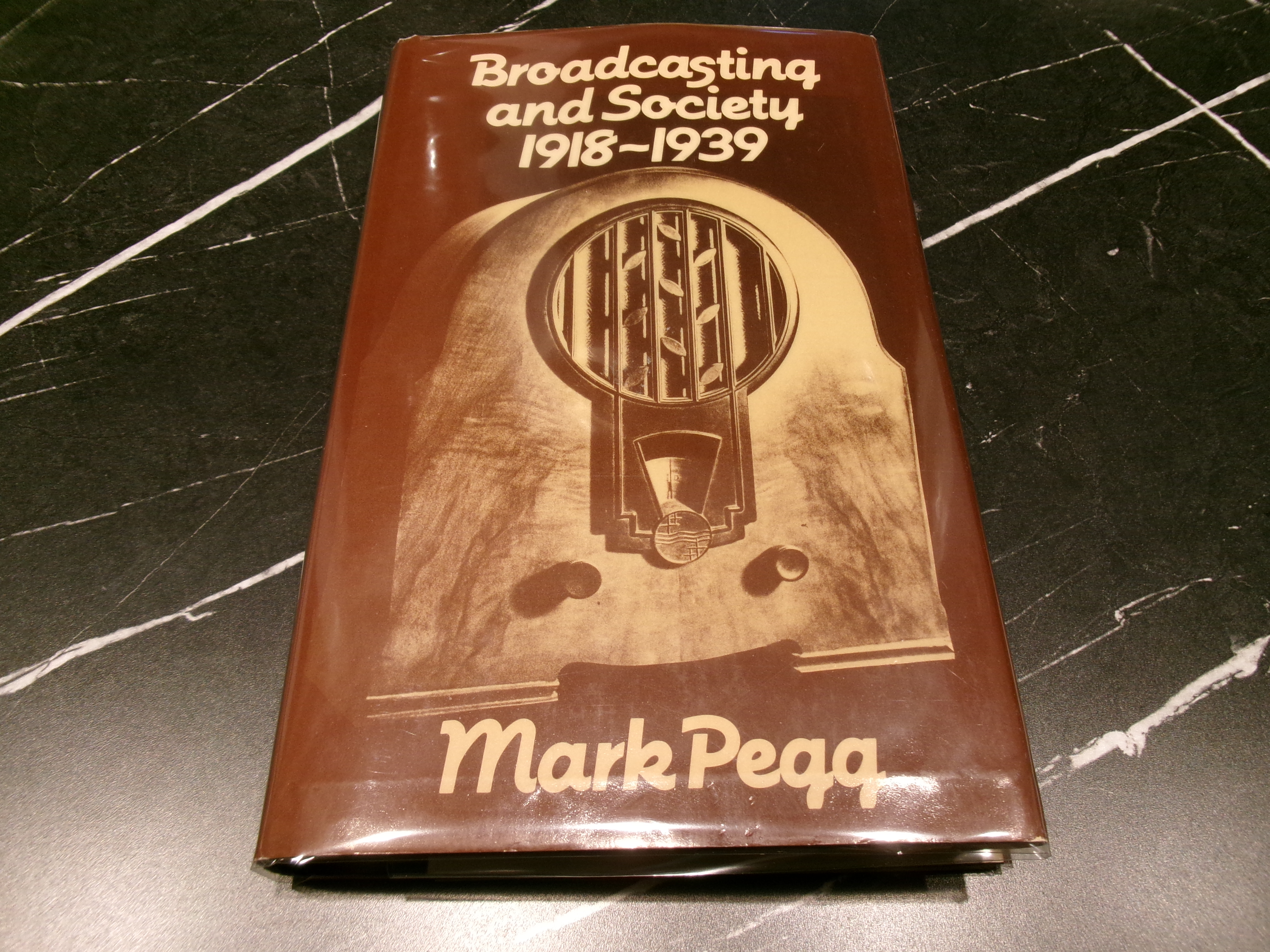 Broadcasting and Society, 1918-1939